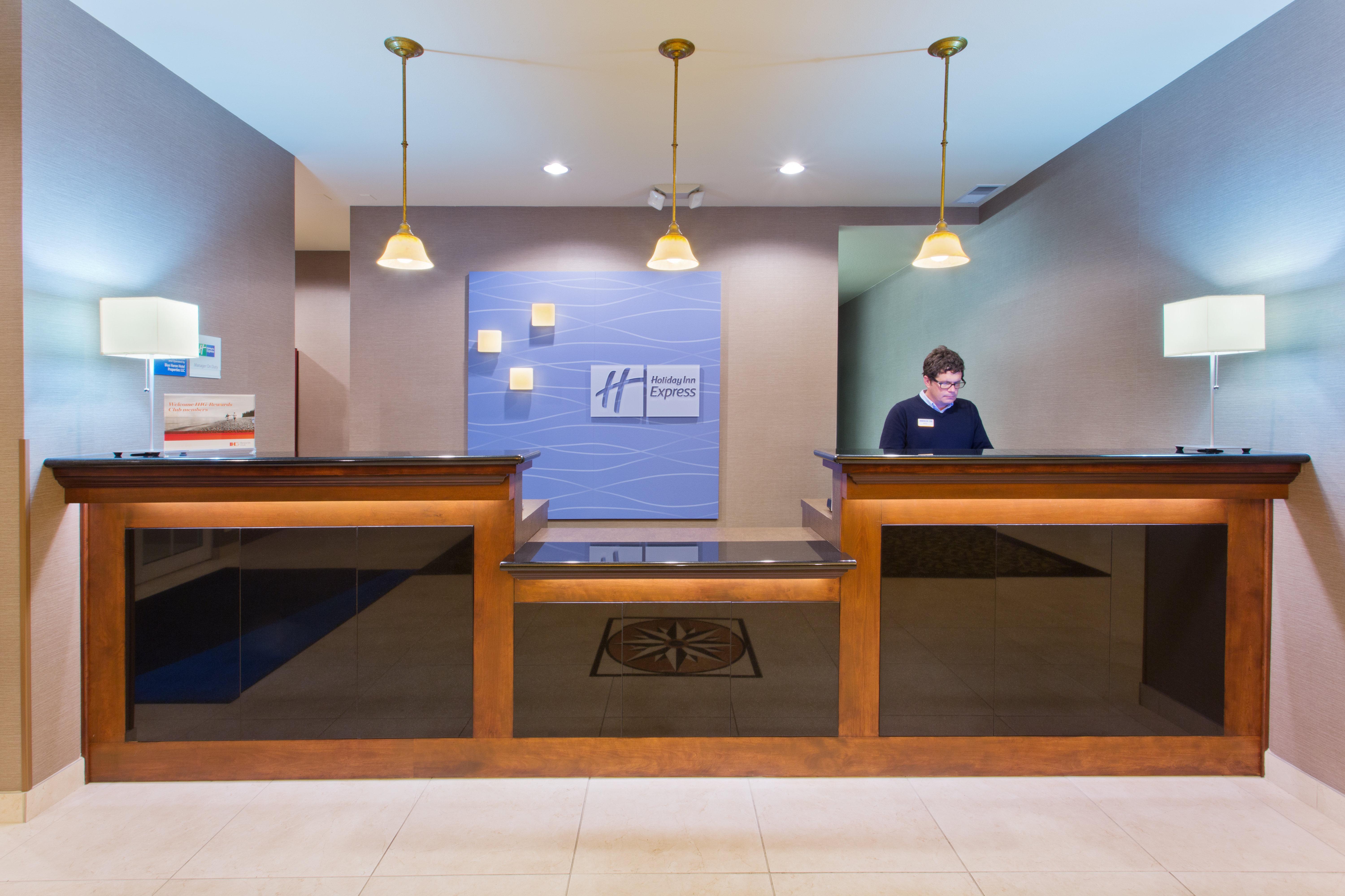 Holiday Inn Express Hotel & Suites Astoria By Ihg מראה חיצוני תמונה