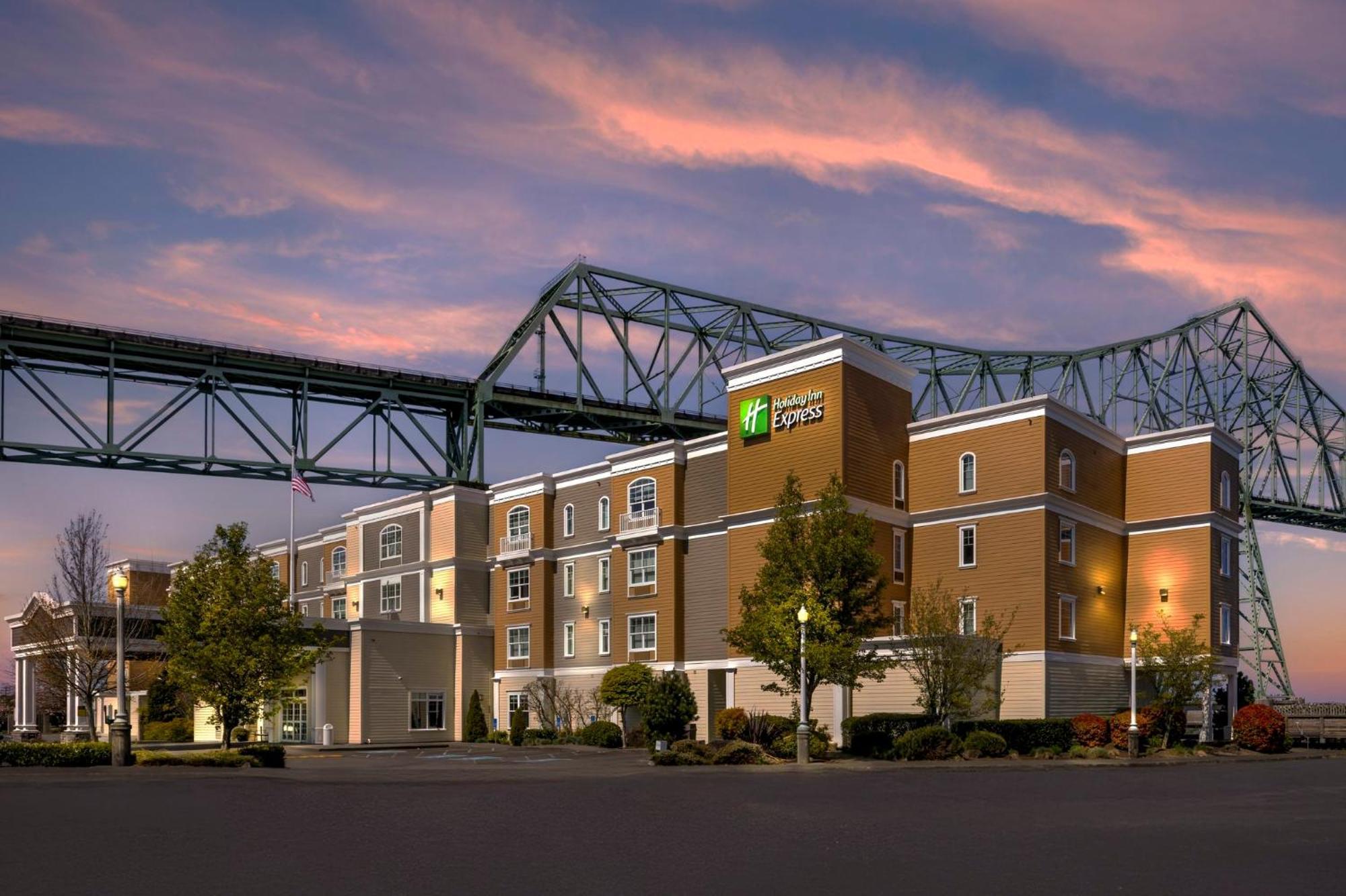 Holiday Inn Express Hotel & Suites Astoria By Ihg מראה חיצוני תמונה