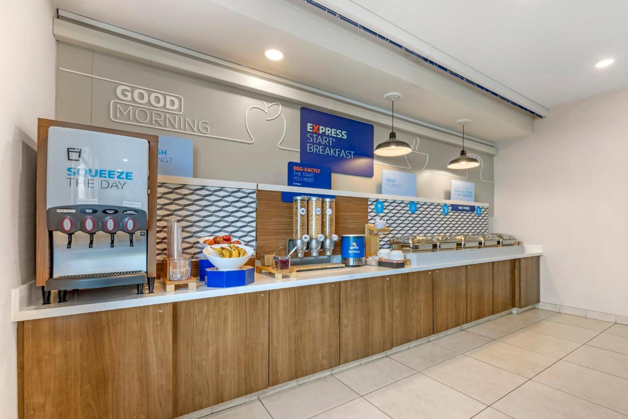 Holiday Inn Express Hotel & Suites Astoria By Ihg מראה חיצוני תמונה